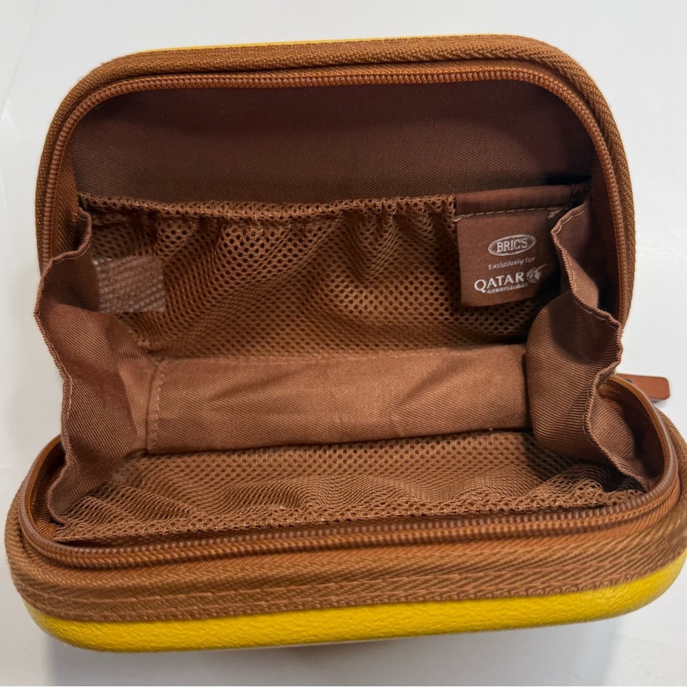 Bric's Yellow Travel Toiletry Hard Case For Qatar Airlines - Picture 4 of 4